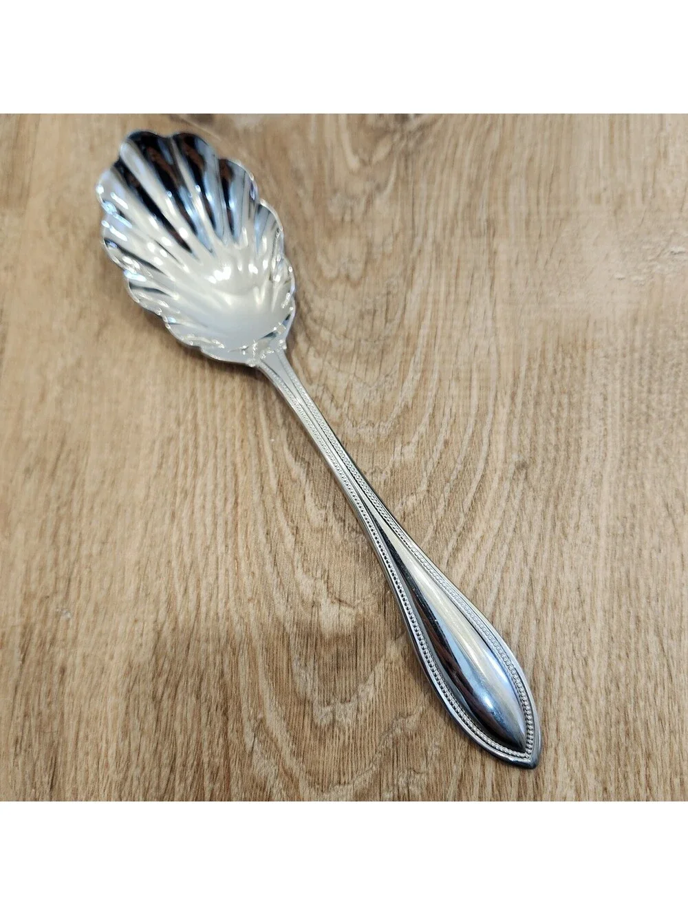 Sugar Spoon Oneida ARBOR AMERICAN HARMONY Stainless Beaded Shell Shaped 6 3/8